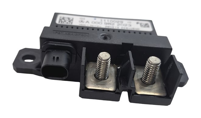 Thumbnail 2: 2014 MERCEDES C350 (W204) 3.5L (276.957) AUXILIARY AUX BATTERY CONTROL MODULE