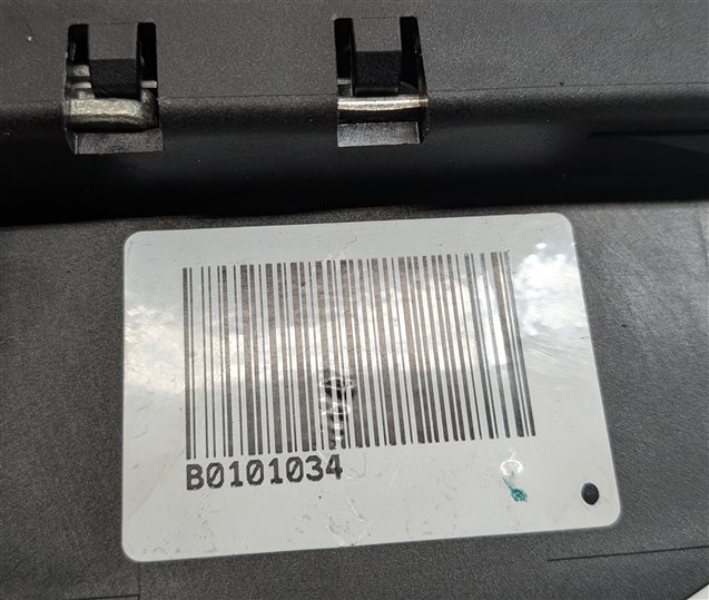 Thumbnail 6: 2014 AUDI Q5 (B8 8R) 3.0L SUPER (CTUC) ENGINE BATTERY TERMINAL w/BLOW OUT FUSE