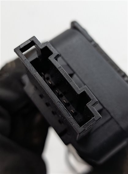Thumbnail 6: 2014 AUDI Q5 (B8 8R) REAR TRUNK LIFTGATE HATCH LID LOCK LATCH STRIKER PLATE