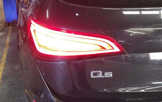 Thumbnail 2: 2013-2017 AUDI Q5 SQ5 (B8 8R) REAR LEFT DRIVER TAILLIGHT BRAKE LIGHT LAMP (LED)
