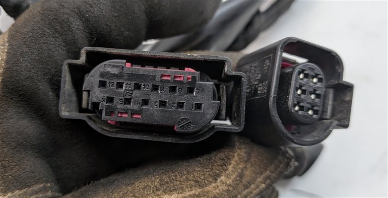 Thumbnail 5: 14 AUDI Q5 B8 8R REAR PARK ASSIST PDC DISTANCE CONTROL WIRE SENSOR SET/4 (Black)