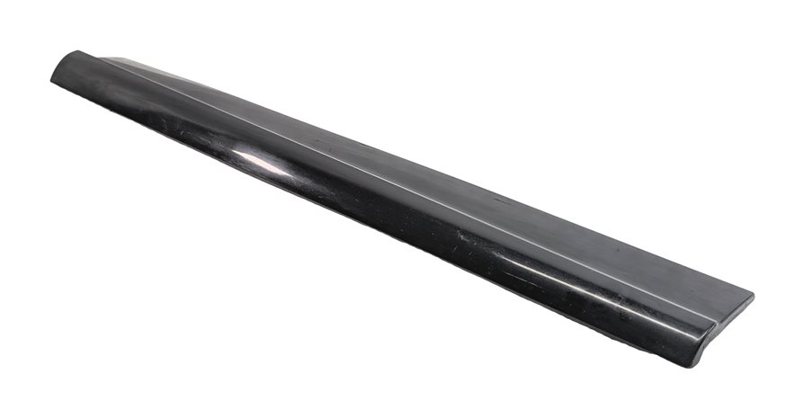 13-17 AUDI Q5 B8 8R FRONT RIGHT PASSENGER LOWER DOOR MOULDING TRIM PANEL (Black)
