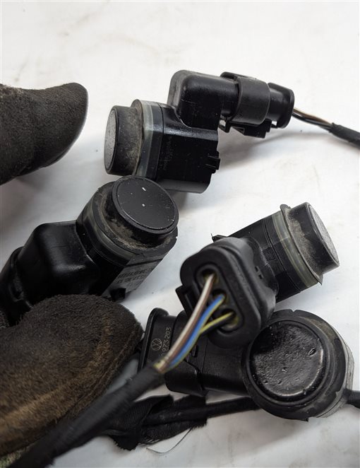 Thumbnail 5: 2014 AUDI Q5 (B8 8R) FRONT PARK ASSIST PDC DISTANCE CONTROL SENSOR SET/4 (Black)