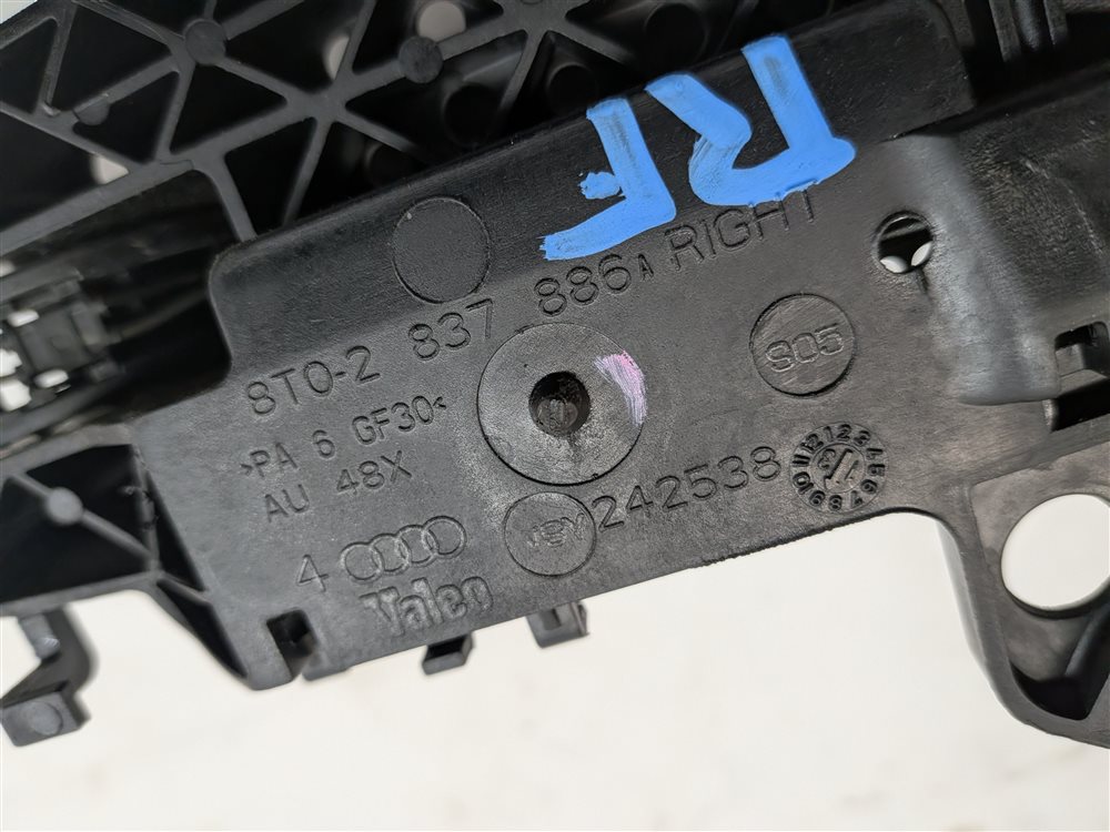 Thumbnail 5: 09-17 AUDI A4 S4 S5 Q5 SQ5 (B8 8K 8T 8R) RIGHT FRONT or REAR DOOR HANDLE (Black)