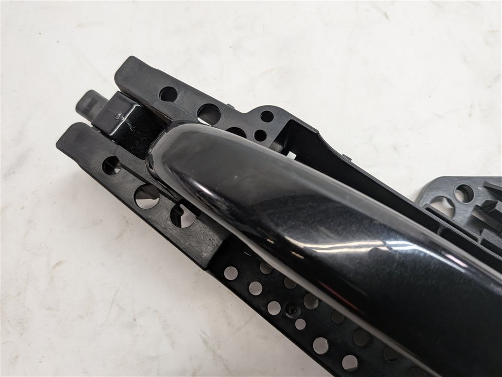 Thumbnail 8: 09-17 AUDI A4 S4 S5 Q5 SQ5 (B8 8K 8T 8R) RIGHT FRONT or REAR DOOR HANDLE (Black)