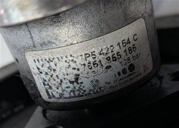 Thumbnail 6: 2013-2016 PORSCHE CAYENNE (958) 3.0L DIESEL ENGINE POWER STEERING PUMP