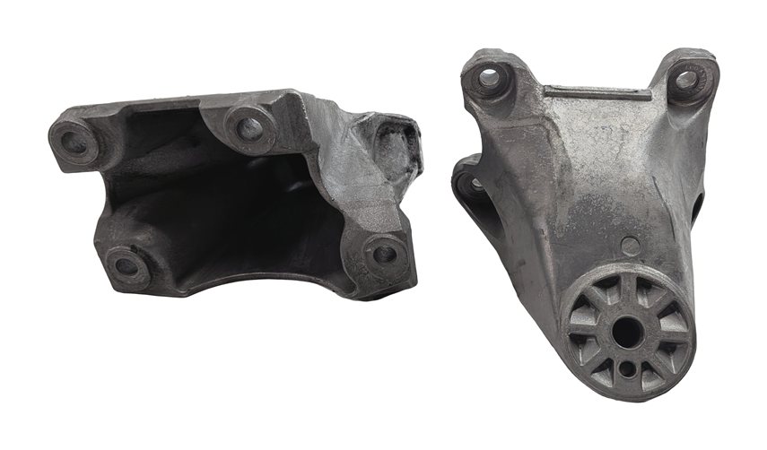 Thumbnail 2: 2014 PORSCHE CAYENNE (958) 3.0L DIESEL (MCB.RB) ENGINE MOTOR MOUNT BRACKET SET/2
