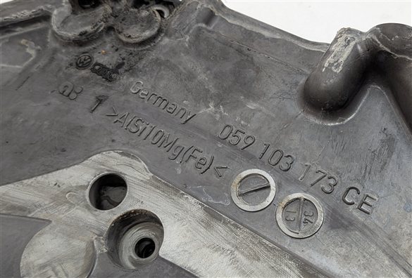 Thumbnail 6: 2014 PORSCHE CAYENNE (958) 3.0L DIESEL (MCB.RB) REAR ENGINE TIMING COVER PLATE