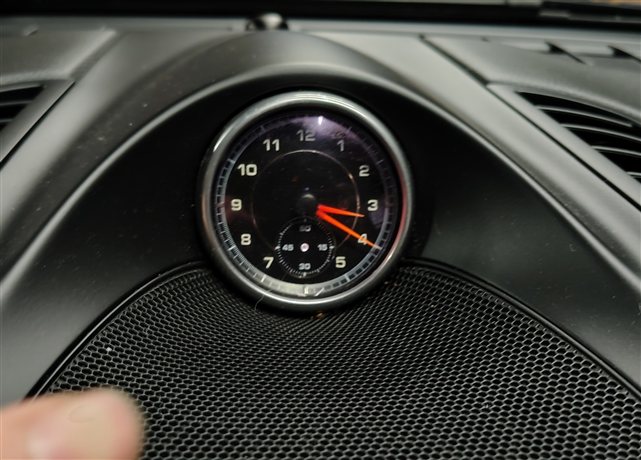 Thumbnail 2: 2014 PORSCHE CAYENNE (958) FRONT CENTER DASH SPEAKER GRILLE w/ CLOCK (Black)