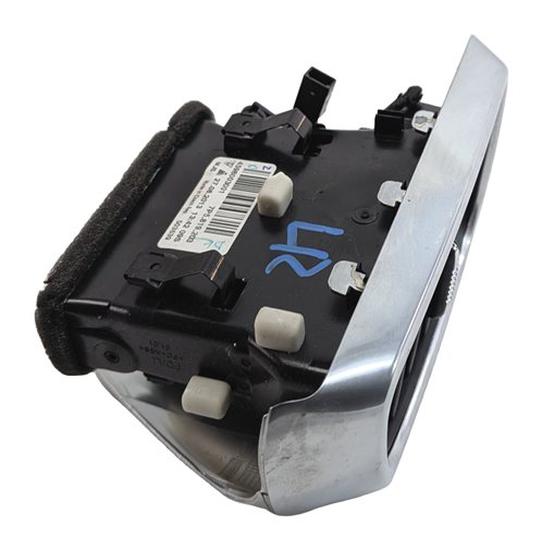 Thumbnail 4: 2014 PORSCHE CAYENNE (958) REAR RIGHT HEAT AIR AC HVAC VENT (Black)