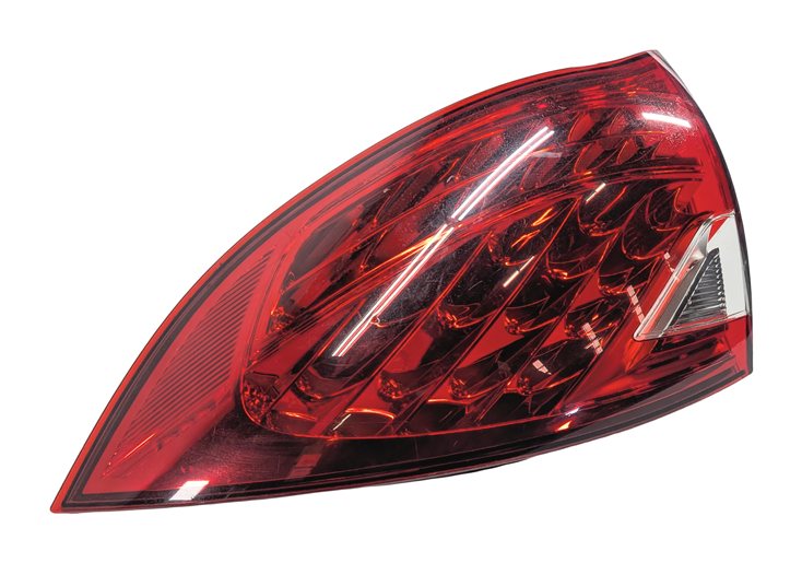 2011-2014 PORSCHE CAYENNE (958) RIGHT PASSENGER OUTER TAILLIGHT BRAKE LIGHT LAMP
