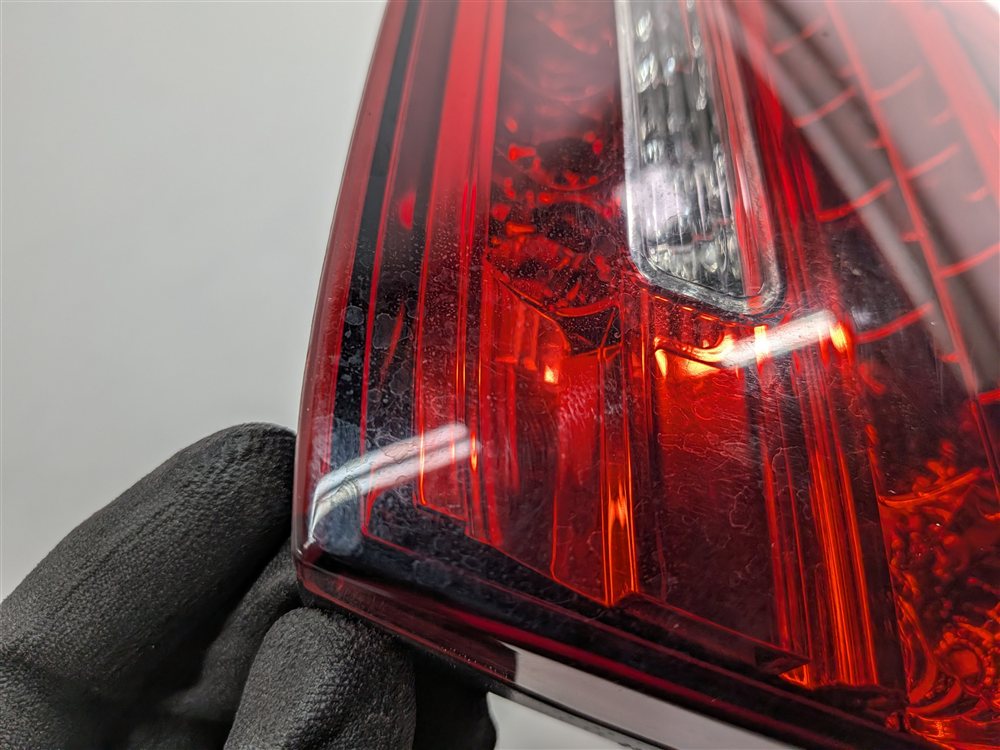 Thumbnail 11: 2011-2014 PORSCHE CAYENNE (958) RIGHT PASSENGER INNER TRUNK TAILLIGHT LIGHT LAMP