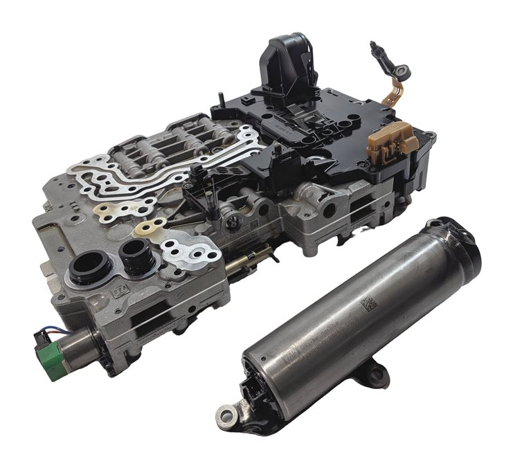 Thumbnail 1: 13-16 RANGE ROVER SPORT LR4 (L405 L419 L494) 8HP70 AUTO TRANSMISSION VALVE BODY