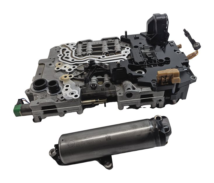 Thumbnail 2: 13-16 RANGE ROVER SPORT LR4 (L405 L419 L494) 8HP70 AUTO TRANSMISSION VALVE BODY