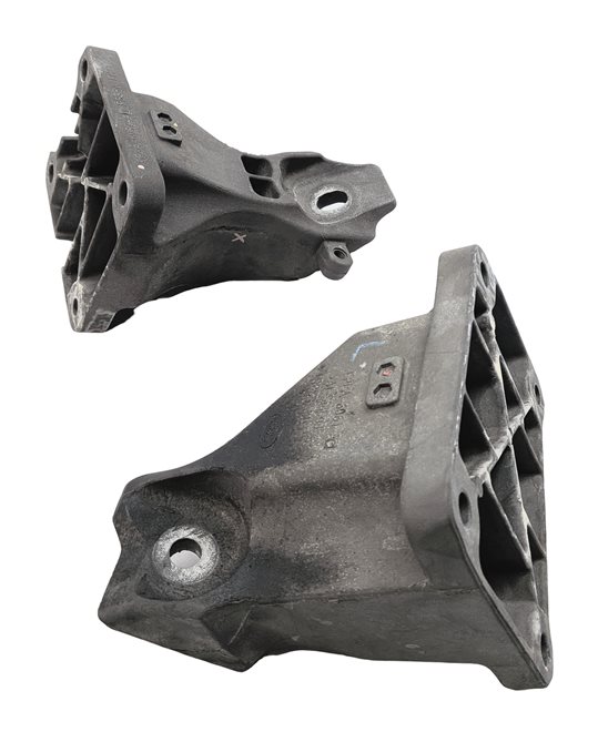 Thumbnail 3: 2015 RANGE ROVER SPORT (L494) 3.0L SUPER AJ126 ENGINE MOTOR MOUNT BRACKET SET/2