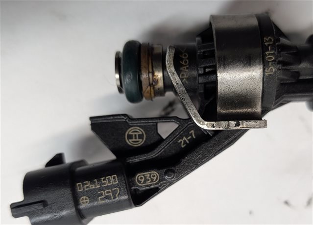 Thumbnail 6: 13-19 XE XF XJ RANGE ROVER SPORT LR4 3.0L SUPERCHARGED ENGINE FUEL INJECTOR SET6