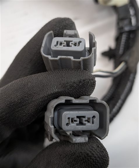 Thumbnail 4: 2015 RANGE ROVER SPORT (L494) REAR PARK ASSIST PDC SENSOR SET/4 w/HARNESS (Grey)