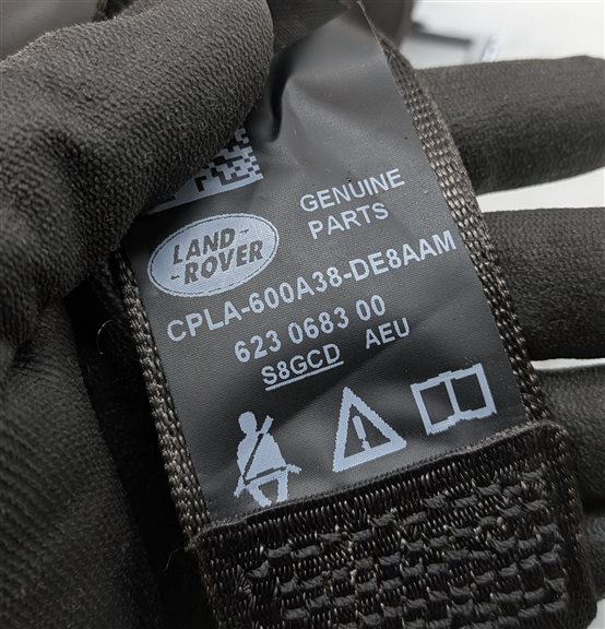 Thumbnail 8: 2015 RANGE ROVER SPORT (L494) REAR 2ND ROW CENTER SEATBELT RETRACTOR (Black)
