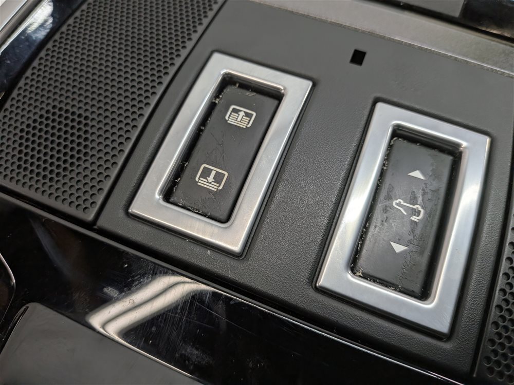 Thumbnail 12: 2015 RANGE ROVER SPORT (L494) FRONT ROOF DOME COURTESY LIGHT w/SWITCHES (Black)