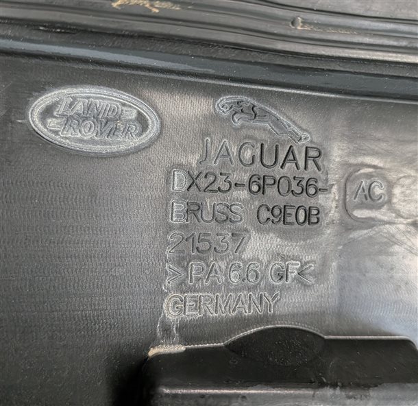 Thumbnail 8: 14-17 LR4 RANGE ROVER SPORT DISCOVERY (L405 L494 L462) 3.0L RIGHT VALVE COVER