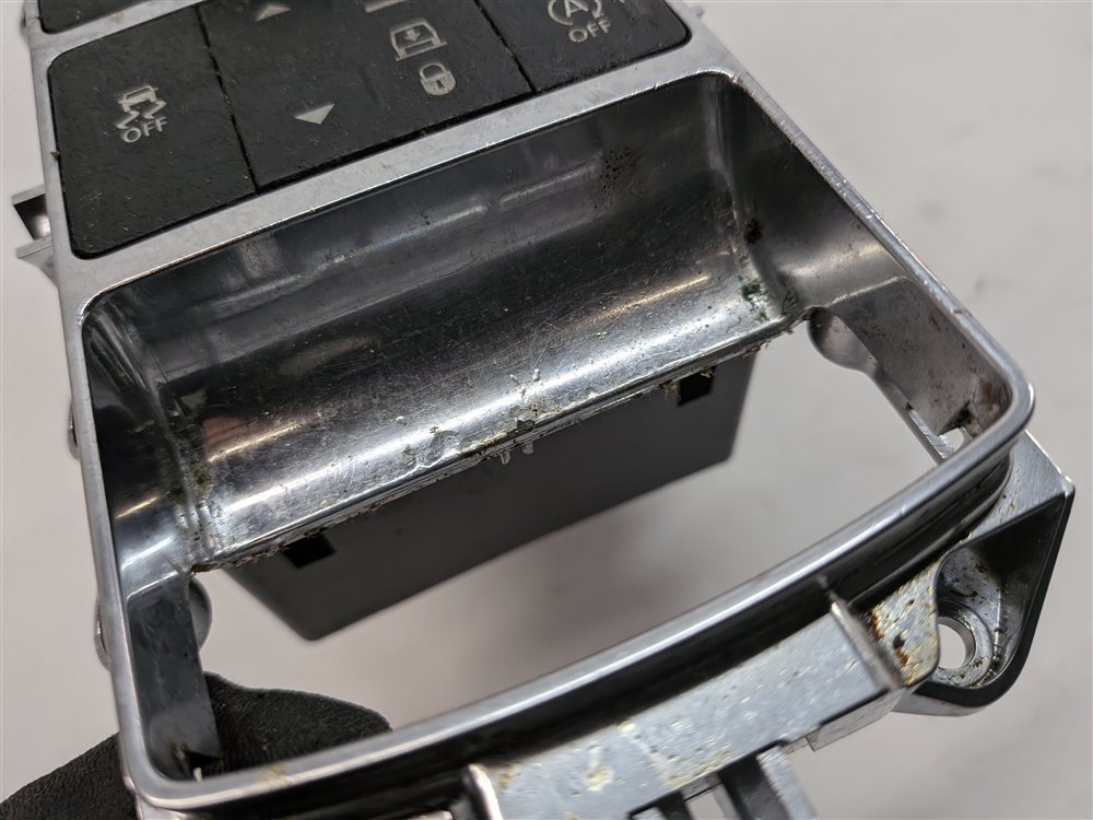 Thumbnail 10: 2015 RANGE ROVER SPORT (L494) TERRAIN RESPONSE TRACTION CONTROL SWITCH PANEL