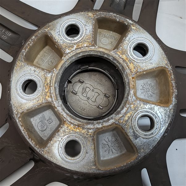 Thumbnail 7: 10-15 AUDI Q7 (4L) 21x10  ALUMINUM ALLOY 5 TRIPLE 15-SPOKE WHEEL RIM (OPT: C7F)