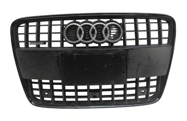 Thumbnail 2: 13-15 AUDI Q7 4L FRONT CENTER PRIMARY GRILLE TRIM LOGO OPT PQX S-LINE APPEARANCE