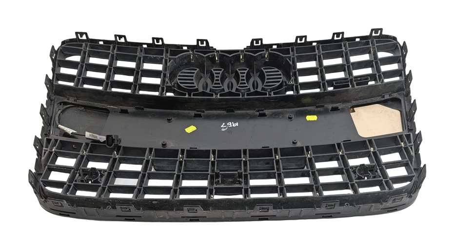 Thumbnail 4: 13-15 AUDI Q7 4L FRONT CENTER PRIMARY GRILLE TRIM LOGO OPT PQX S-LINE APPEARANCE