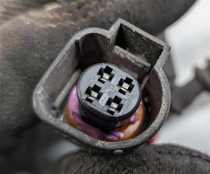 Thumbnail 7: 2014 AUDI Q7 PRESTIGE (4L) FRONT RIGHT PASSENGER WHEEL SPEED WIRE SENSOR