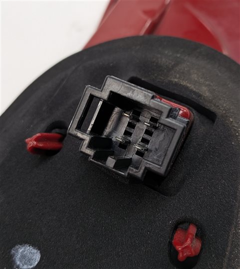 Thumbnail 6: 2010-2015 AUDI Q7 (4L) REAR LEFT DRIVER TAILLIGHT BRAKE LIGHT LAMP (LED)