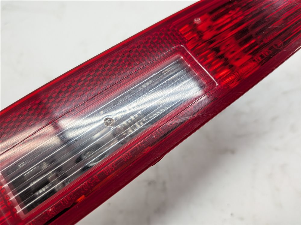 Thumbnail 8: 2007-2015 AUDI Q7 (4L) REAR RIGHT PASSENGER BUMPER LOWER TAILLIGHT LIGHT LAMP