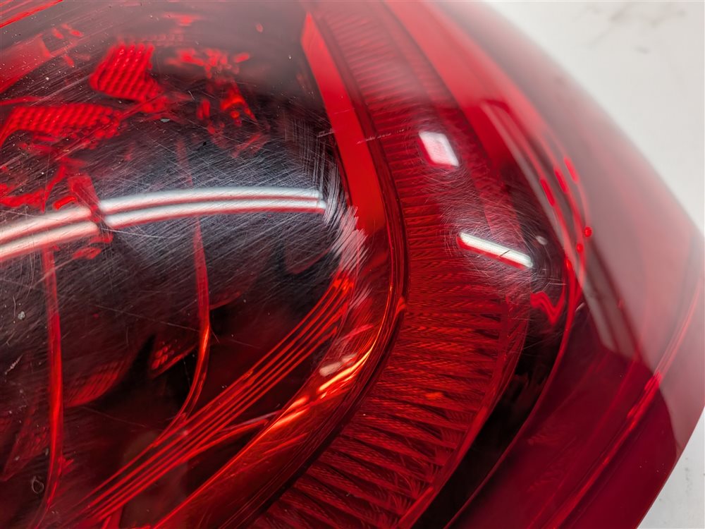 Thumbnail 10: 2010-2015 AUDI Q7 (4L) REAR RIGHT PASSENGER TAILLIGHT BRAKE LIGHT LAMP (LED)