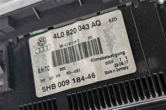 Thumbnail 7: 2013-2015 AUDI Q7 (4L) FRONT HEATER A/C TEMPERATURE CLIMATE CONTROL PANEL