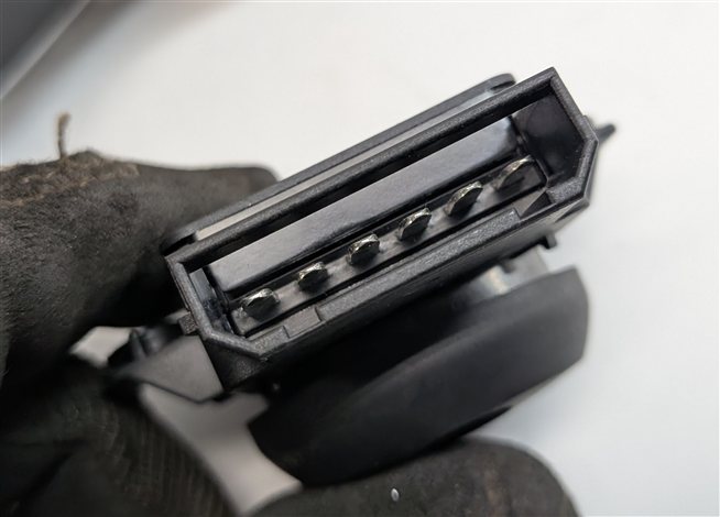 Thumbnail 7: 05-11 AUDI A6 S6 Q7 (C6 4L) LEFT FRONT DRIVER POWER SEAT ADJUST SWITCH (BLACK)