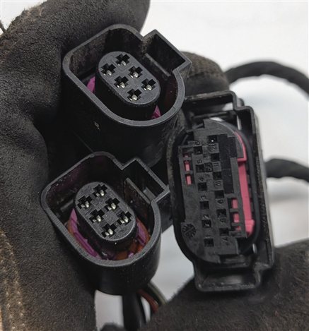 Thumbnail 7: 2014 AUDI Q7 (4L) REAR PARK ASSIST PDC DISTANCE CONTROL SENSOR SET/4 (Black)