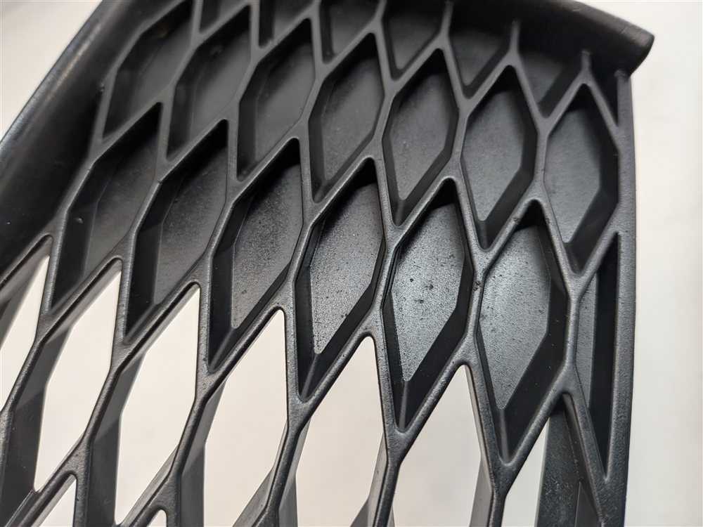 Thumbnail 10: 2014 AUDI Q7 (4L) FRONT LEFT & RIGHT UPPER BUMPER GRILLE TRIM SET/2 (S-LINE)