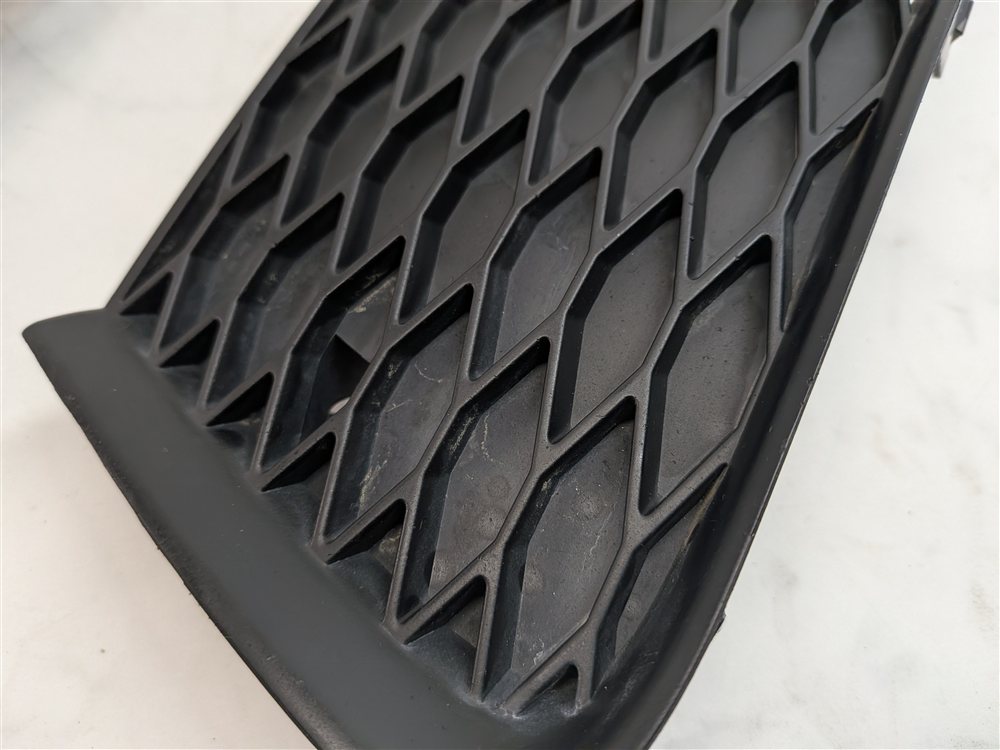 Thumbnail 9: 2014 AUDI Q7 (4L) FRONT LEFT & RIGHT UPPER BUMPER GRILLE TRIM SET/2 (S-LINE)