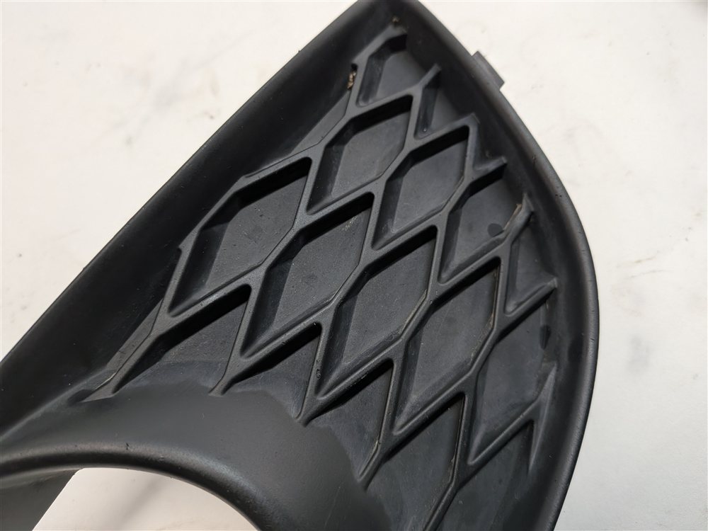 Thumbnail 8: 2014 AUDI Q7 (4L) FRONT LEFT & RIGHT LOWER BUMPER FOGLIGHT GRILLE SET/2 (S-LINE)