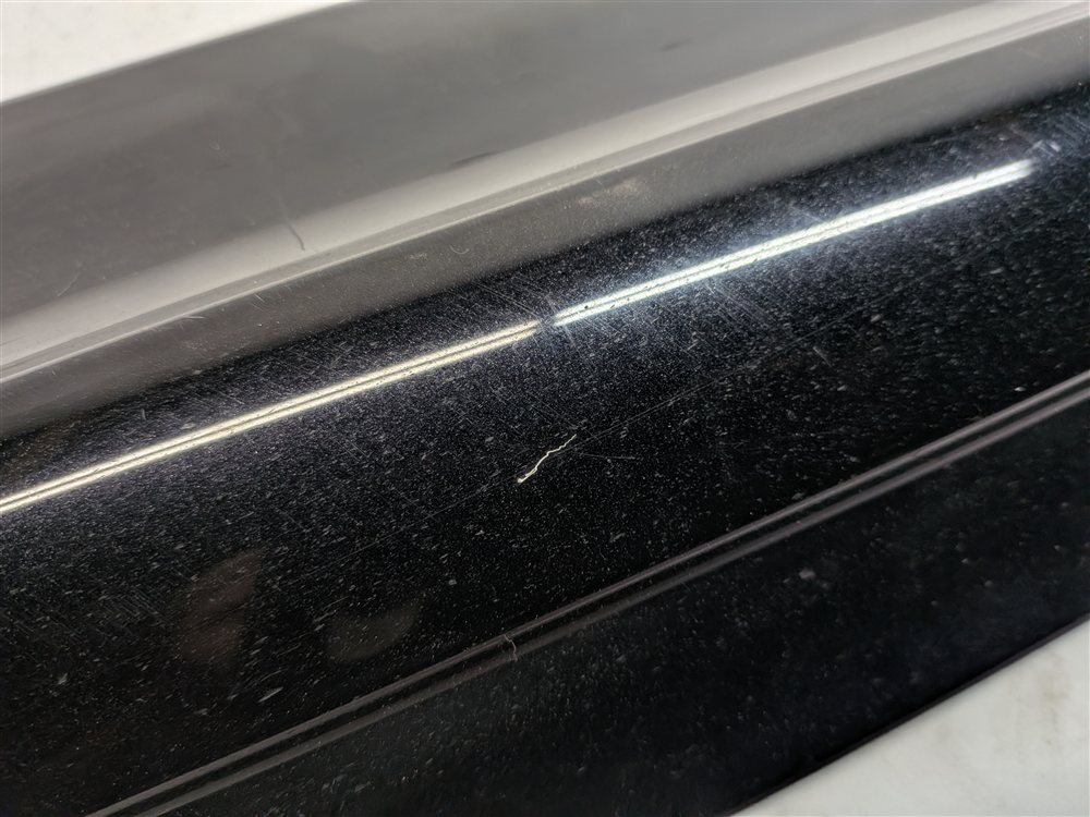Thumbnail 8: 08-15 AUDI Q7 (4L) FRONT LEFT DRIVER LOWER DOOR TRIM MOULDING w/ S LINE (Black)