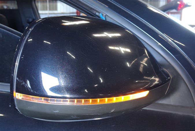Thumbnail 2: 2013-2015 AUDI Q7 (4L) RIGHT PASSENGER P-FOLD BLIND SPOT DOOR MIRROR (Black)