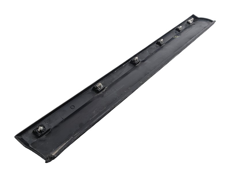 Thumbnail 4: 11-18 BMW X3 X4 (F25 26) FRONT RIGHT LOWER DOOR MOULDING TRIM (w/o M or X-LINE)