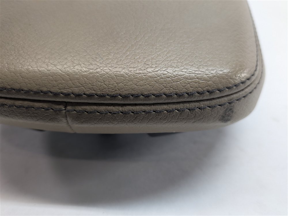 Thumbnail 8: 11-18 BMW X3 X4 (F25 F26) FRONT CENTER CONSOLE COMPARTMENT ARMREST LID (Beige)