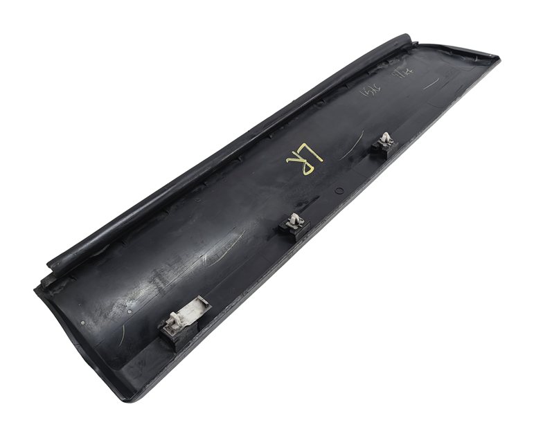 Thumbnail 4: 11-18 BMW X3 X4 (F25 26) REAR LEFT LOWER DOOR MOULDING TRIM (w/o M or X-LINE)