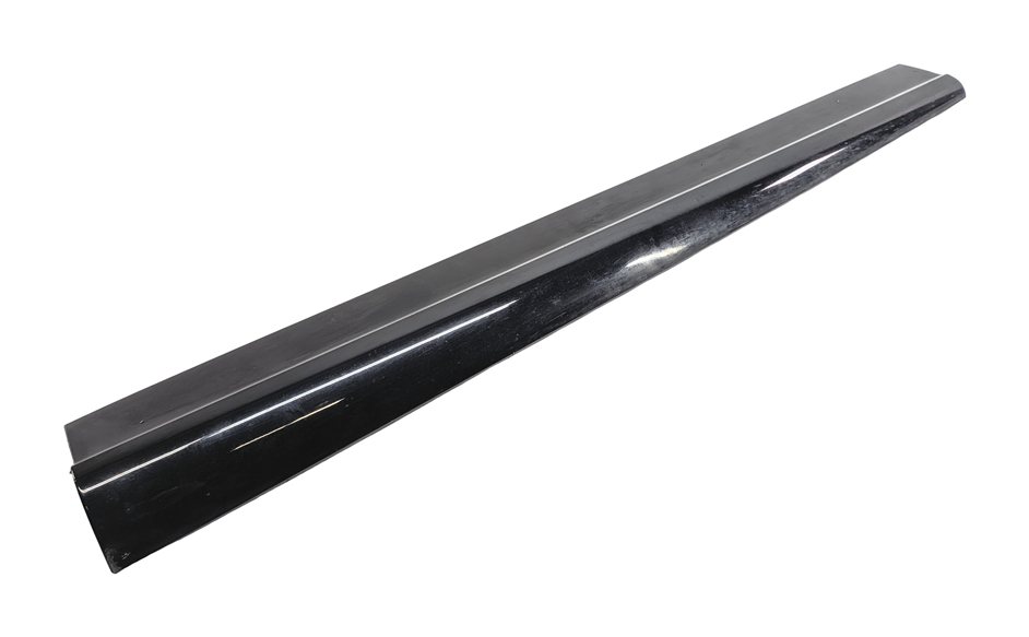 13-17 AUDI Q5 B8 8R FRONT RIGHT PASSENGER LOWER DOOR MOULDING TRIM PANEL (Black)