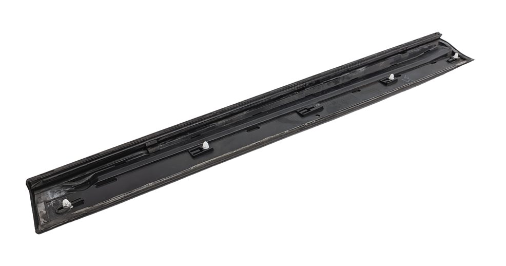 Thumbnail 4: 13-17 AUDI Q5 B8 8R FRONT LEFT DRIVER LOWER DOOR MOULDING TRIM PANEL (Black)