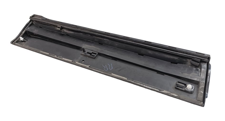 Thumbnail 4: 13-17 AUDI Q5 B8 8R REAR RIGHT DOOR EXTERIOR LOWER MOULDING RUNNER TRIM (Black)