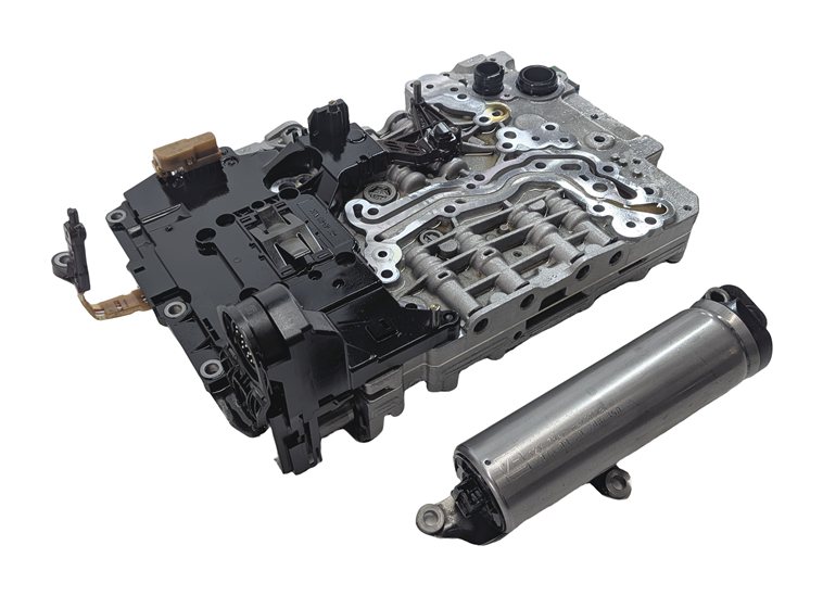Thumbnail 1: 13-19 BMW 550i 650i 750i (F01 F02 F10) 8HP70 TRANSMISSION VALVE BODY MECHATRONIC