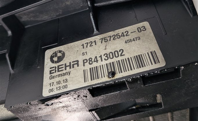 Thumbnail 6: 10-19 BMW 535i 550i 640i 740i 750i 760i (F01 F07 F10) ENGINE OIL COOLER RADIATOR