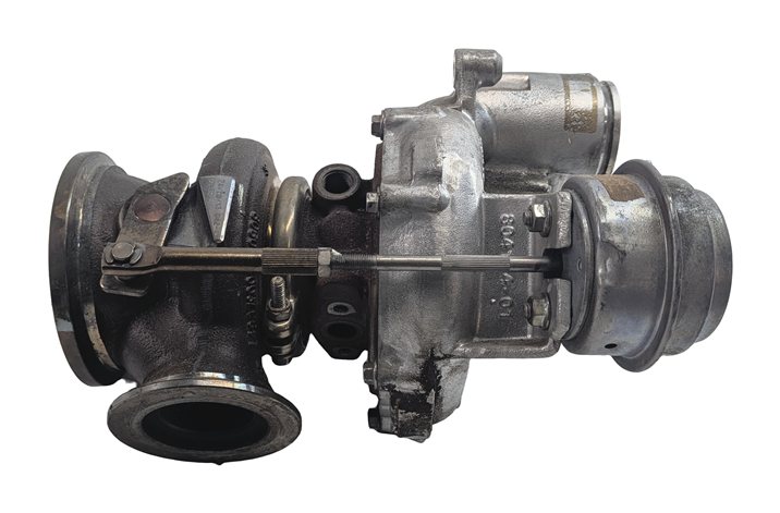Thumbnail 2: 2013-2019 BMW 550i 550iGT 650i 750i X5 X6 4.4L N63 ENGINE LEFT TURBOCHARGER