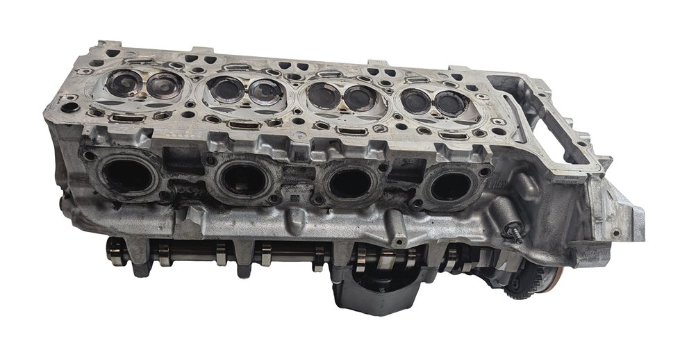 Thumbnail 2: 13-19 BMW 550i 650i 750i X5 X6 4.4L N63B TWIN TURBO ENGINE RIGHT CYLINDER HEAD